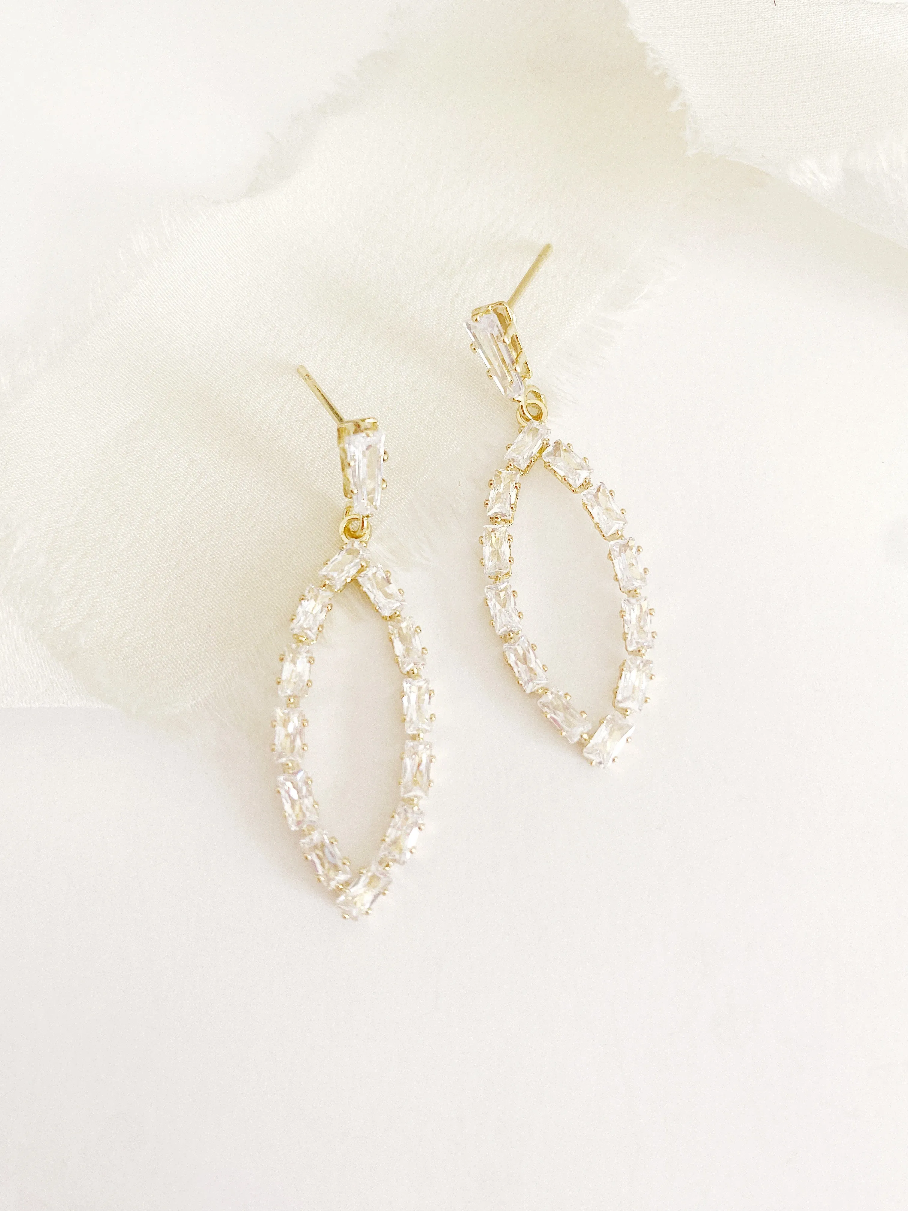 Delia Earrings