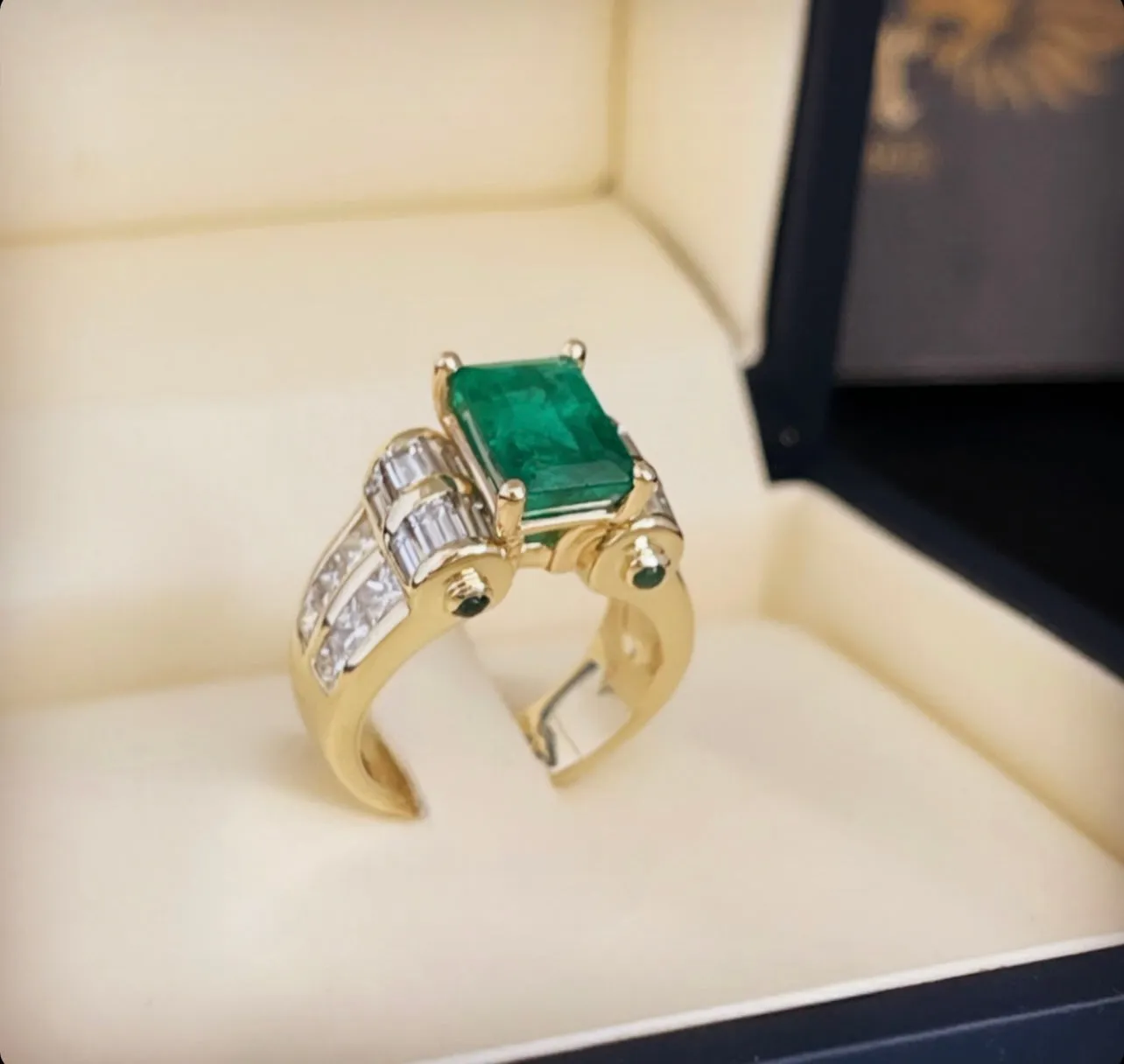 Emerald & Diamond Ring