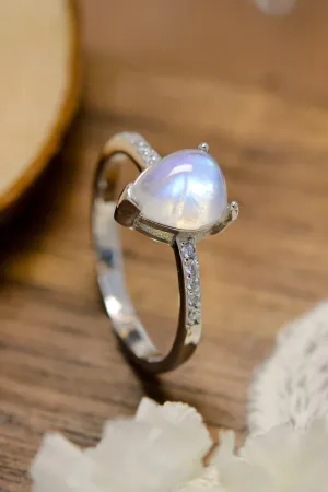 High Quality Natural Moonstone Teardrop Side Stone Ring